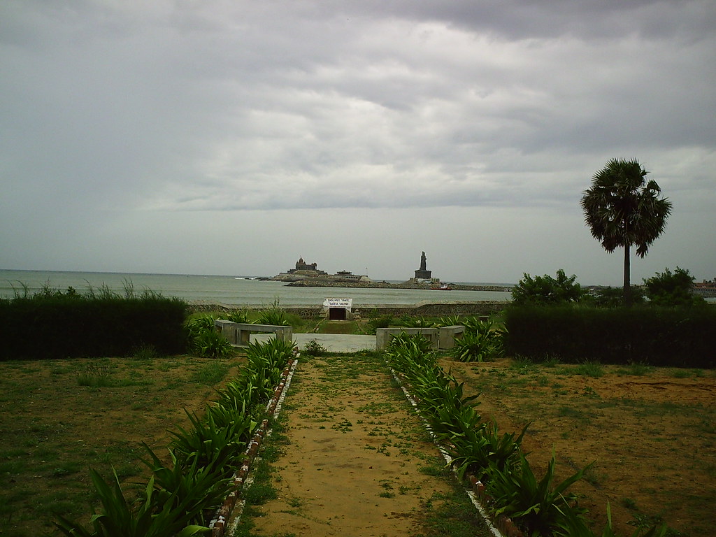 Thiruvalluvar Statue and Vivekananda Rock Memorial view from Vivekanandapuram<br />